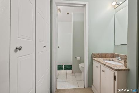 111 Dekoven Drive Middletown CT 06457