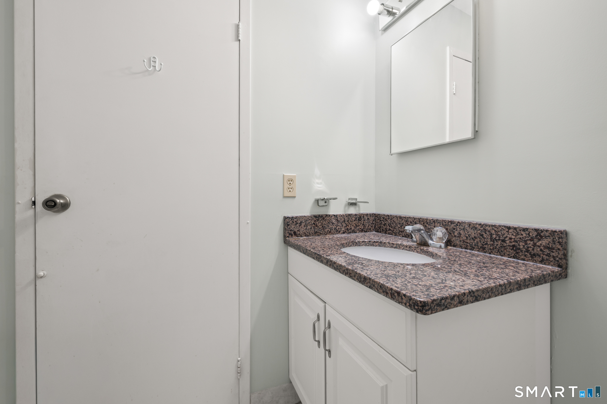 111 Dekoven Drive Middletown CT 06457