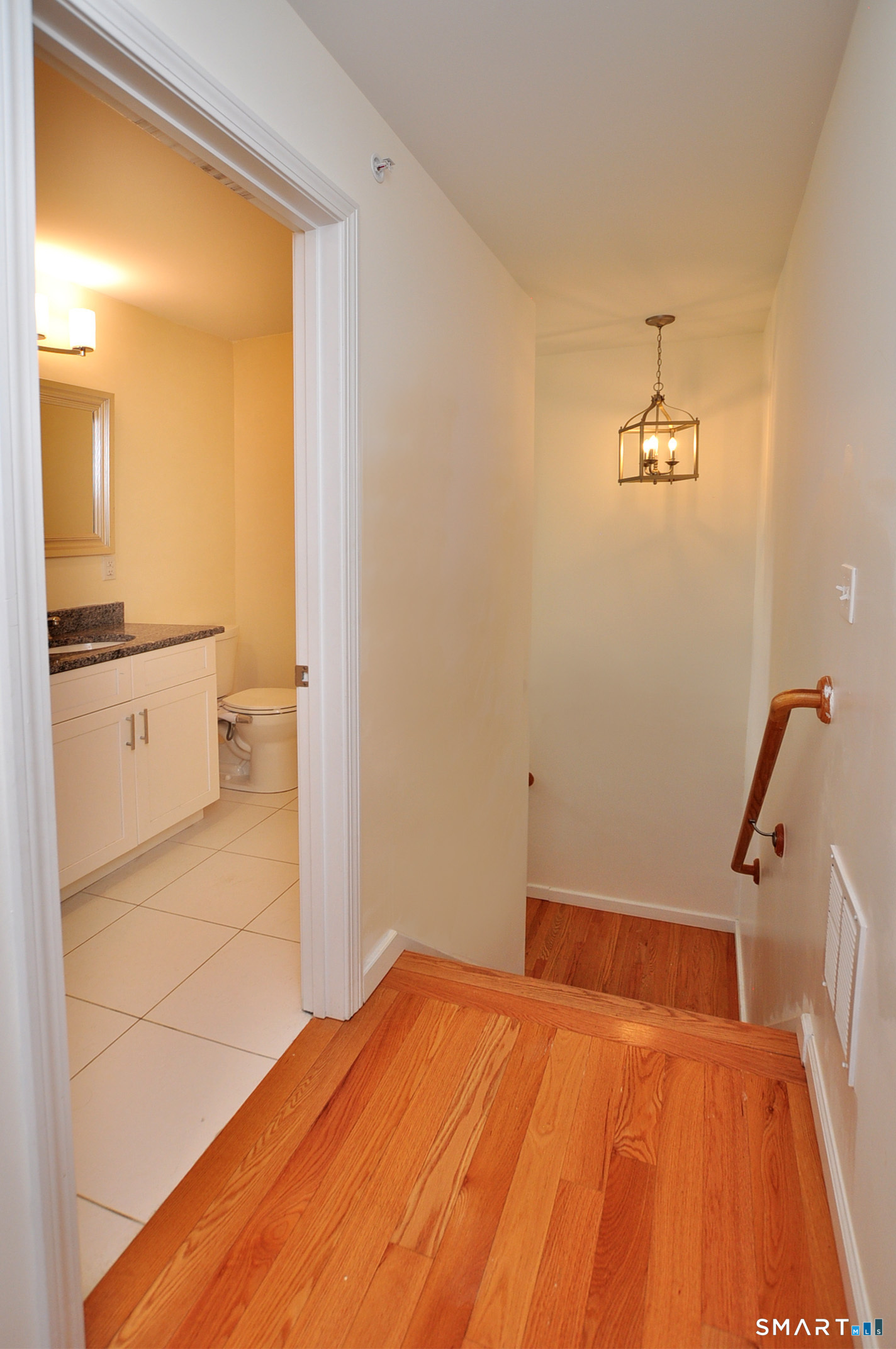 707 Old Village Circle Windsor CT 06095