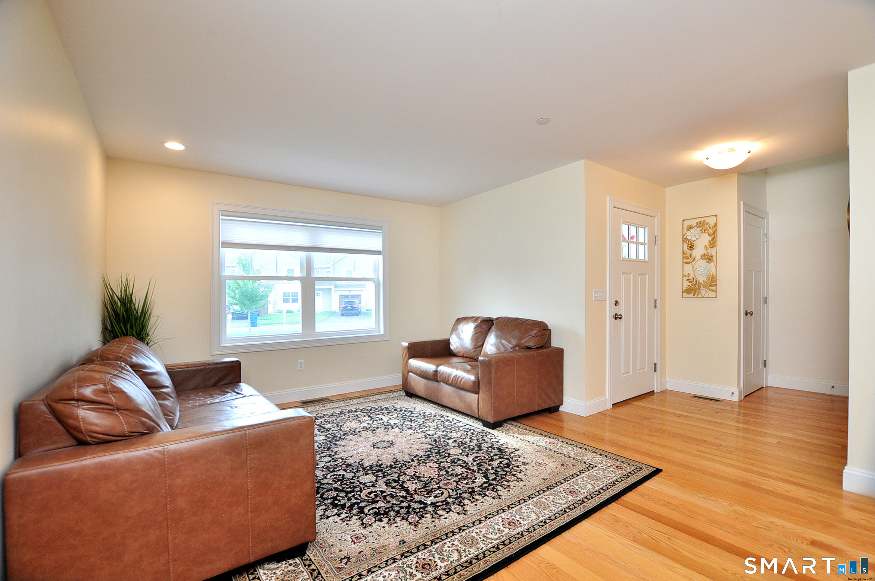 707 Old Village Circle Windsor CT 06095