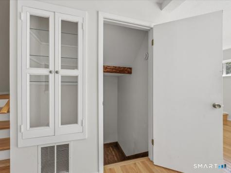 32 Jerimoth Drive Branford CT 06405