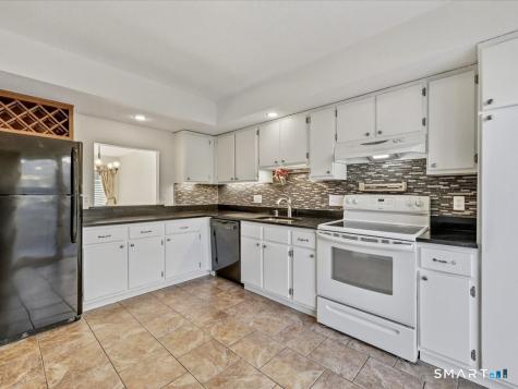 32 Jerimoth Drive Branford CT 06405