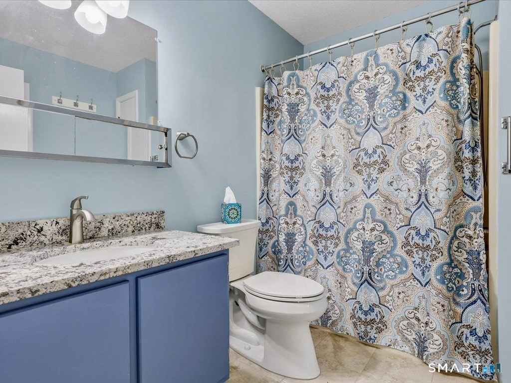 32 Jerimoth Drive Branford CT 06405