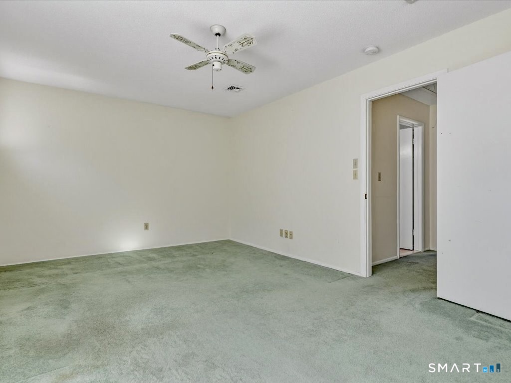 32 Jerimoth Drive Branford CT 06405