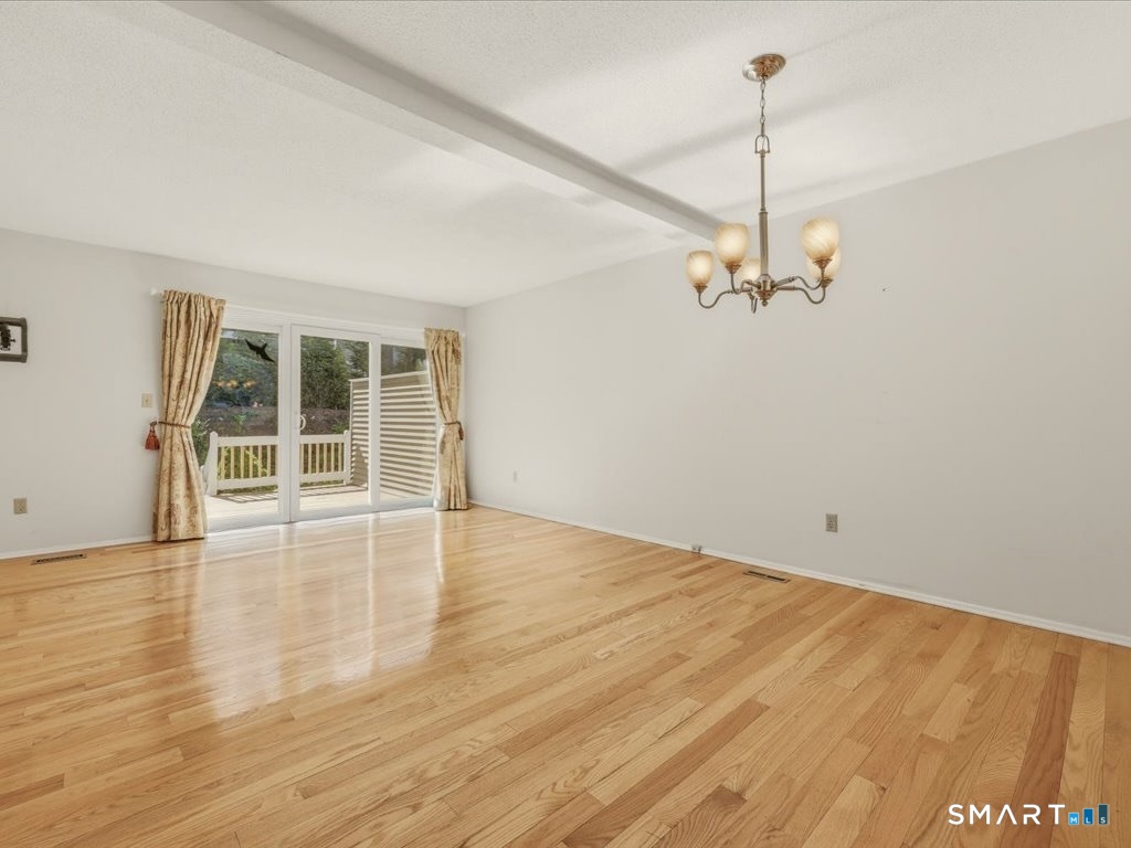 32 Jerimoth Drive Branford CT 06405
