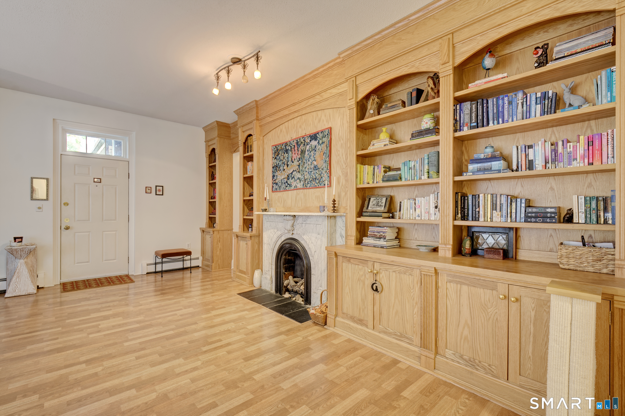 33 Charter Oak Place Hartford CT 06106