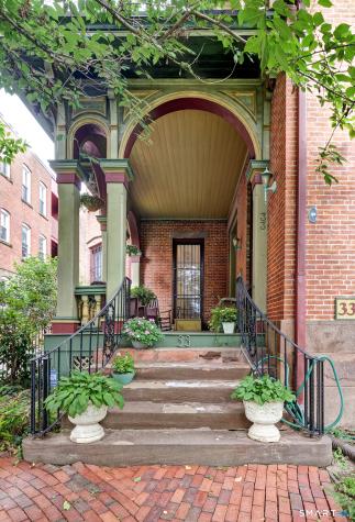 33 Charter Oak Place Hartford CT 06106
