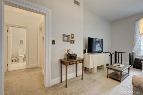 33 Charter Oak Place Hartford CT 06106