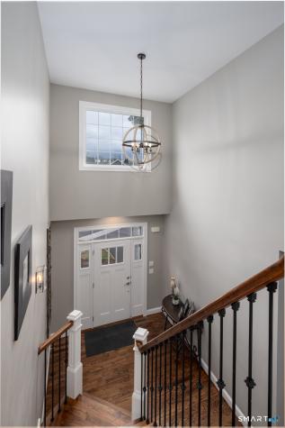 13 Yorkshire Court Farmington CT 06032