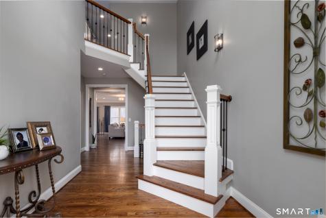 13 Yorkshire Court Farmington CT 06032