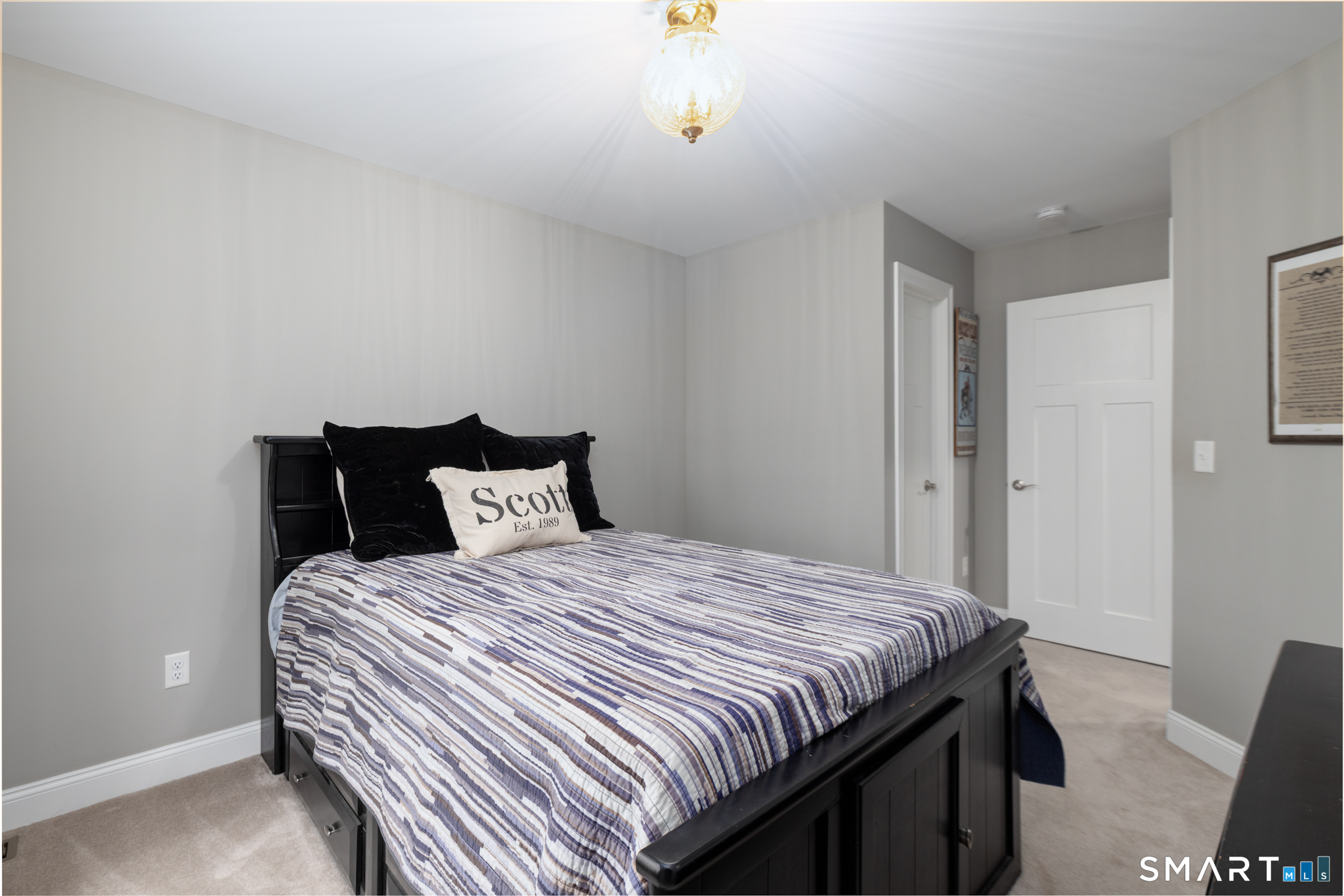 13 Yorkshire Court Farmington CT 06032
