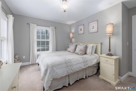 13 Yorkshire Court Farmington CT 06032