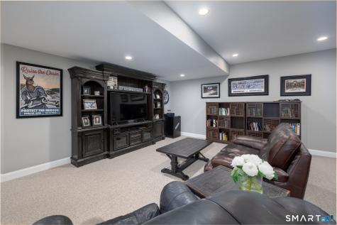 13 Yorkshire Court Farmington CT 06032