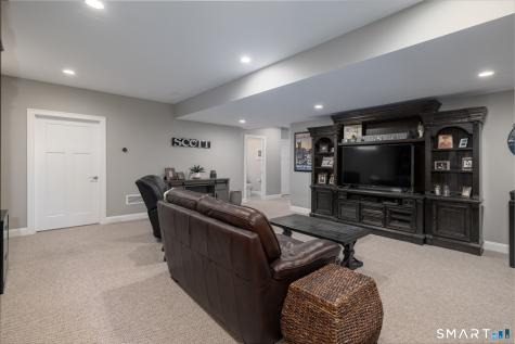 13 Yorkshire Court Farmington CT 06032