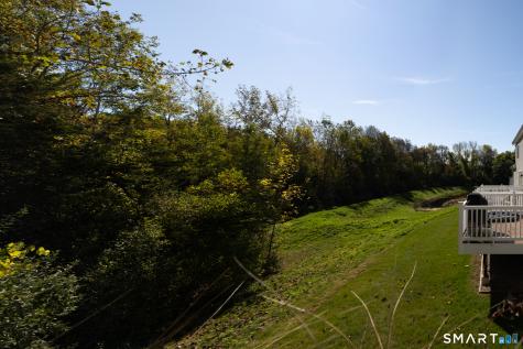 13 Yorkshire Court Farmington CT 06032