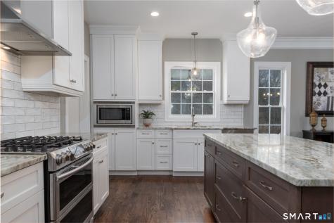 13 Yorkshire Court Farmington CT 06032