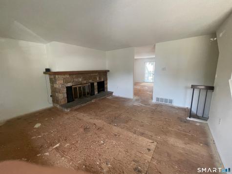868 Long Hill Road Middletown CT 06457