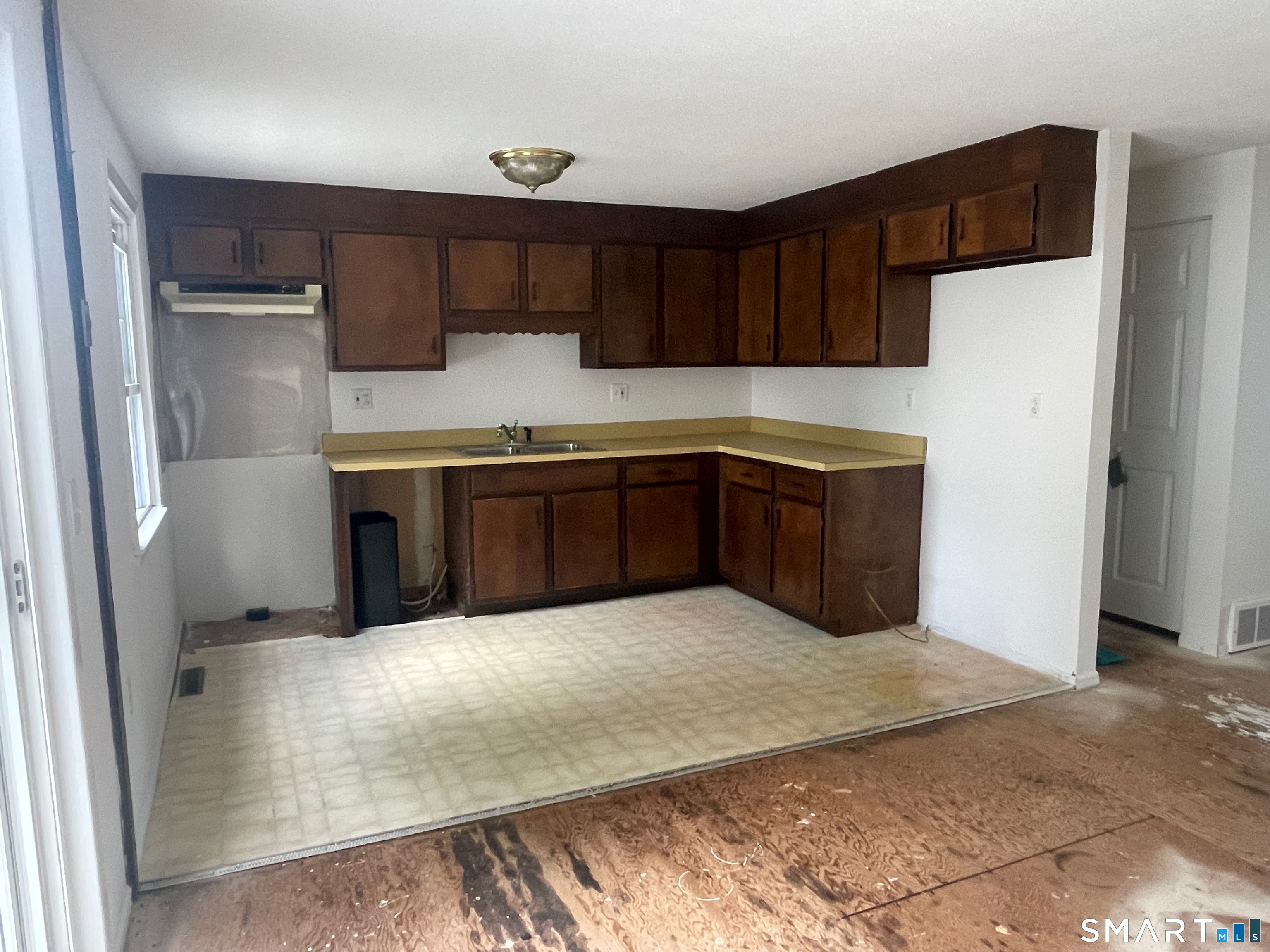 868 Long Hill Road Middletown CT 06457