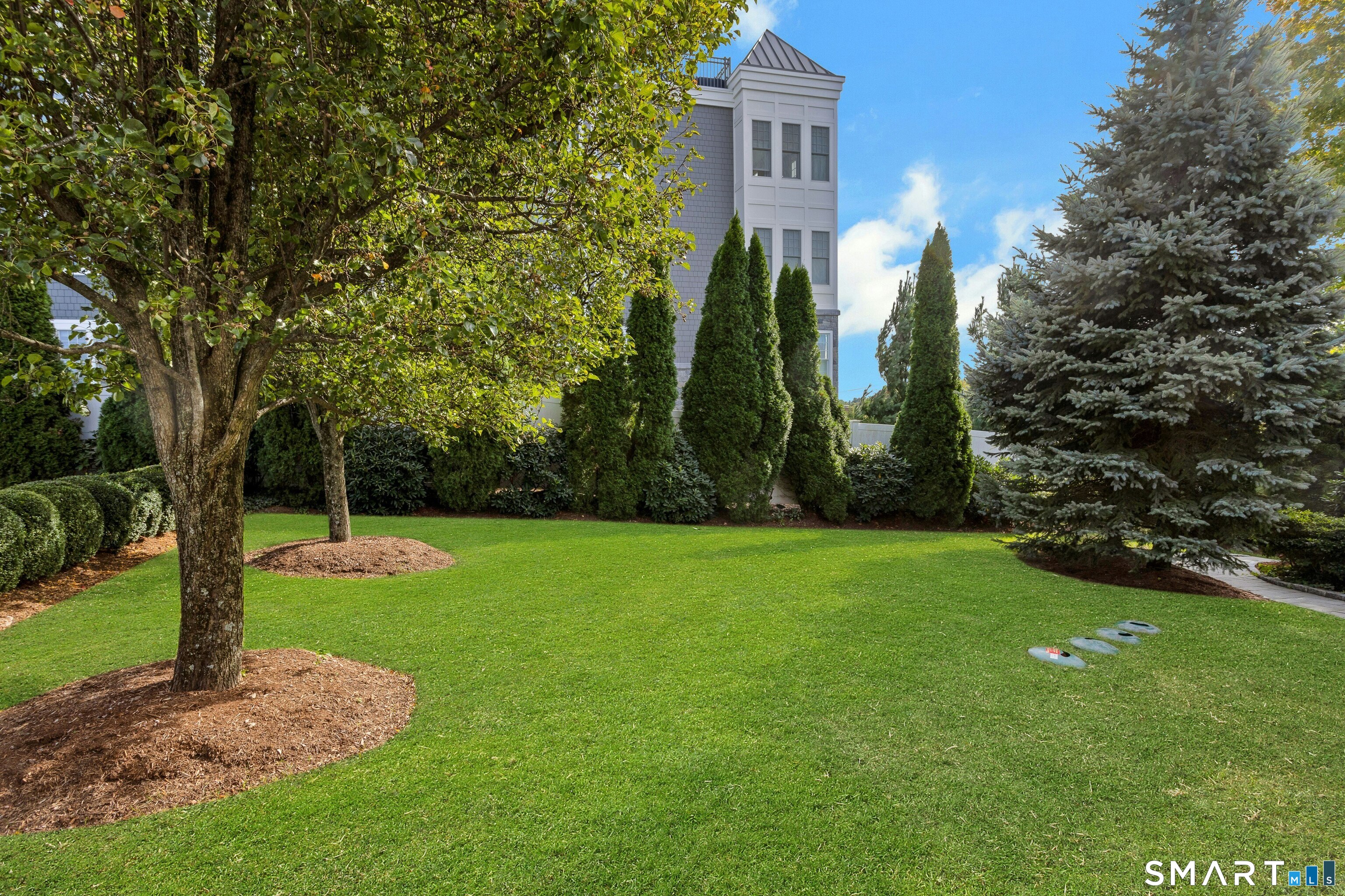 1 Maple Street New Canaan CT 06840
