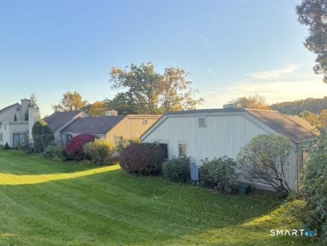 219 Heritage Village Southbury CT 06488
