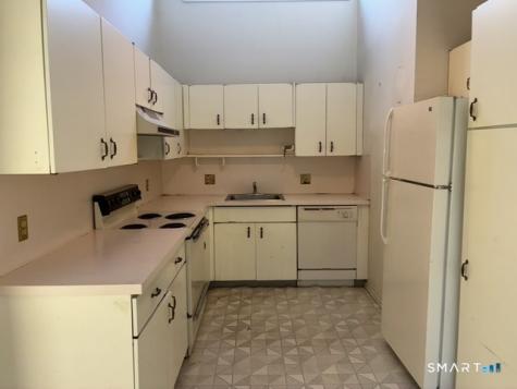 219 Heritage Village Southbury CT 06488