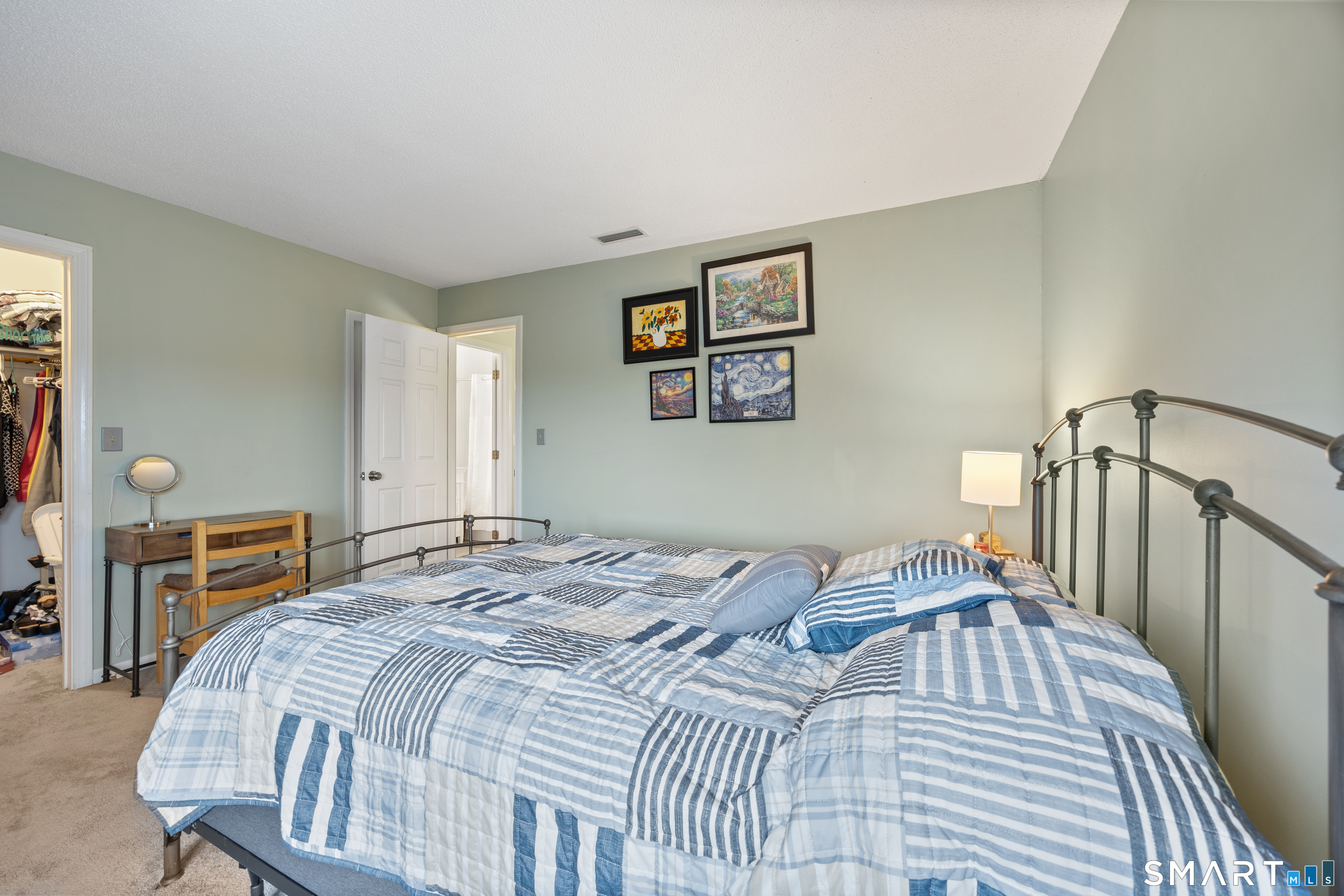 561 Pilgrim Harbor Wallingford CT 06492