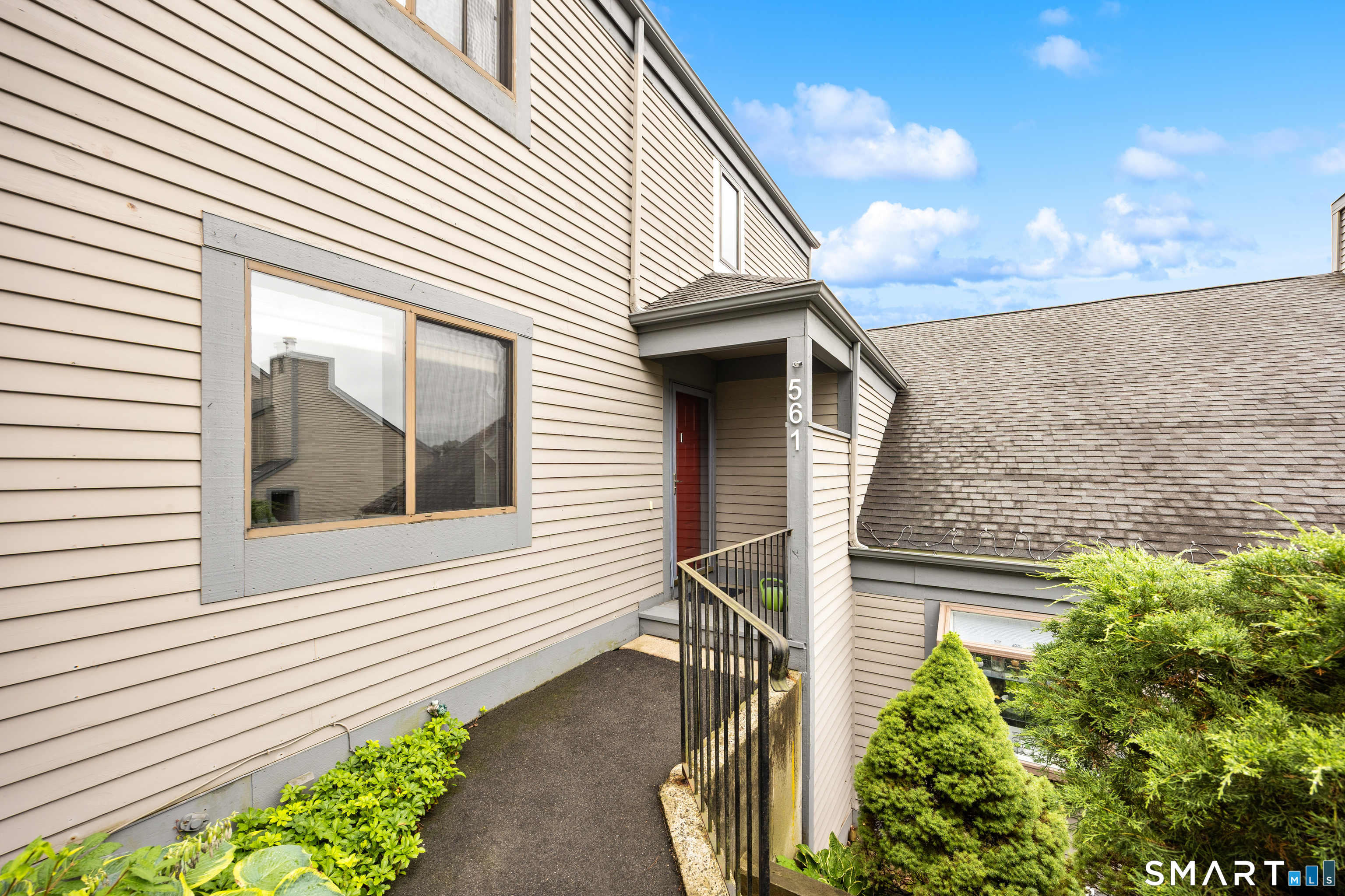 561 Pilgrim Harbor Wallingford CT 06492