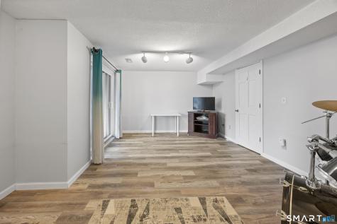 561 Pilgrim Harbor Wallingford CT 06492