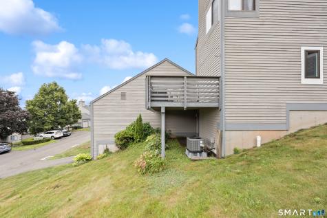 561 Pilgrim Harbor Wallingford CT 06492
