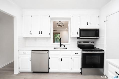 126 Hunters Creek Shelton CT 06484