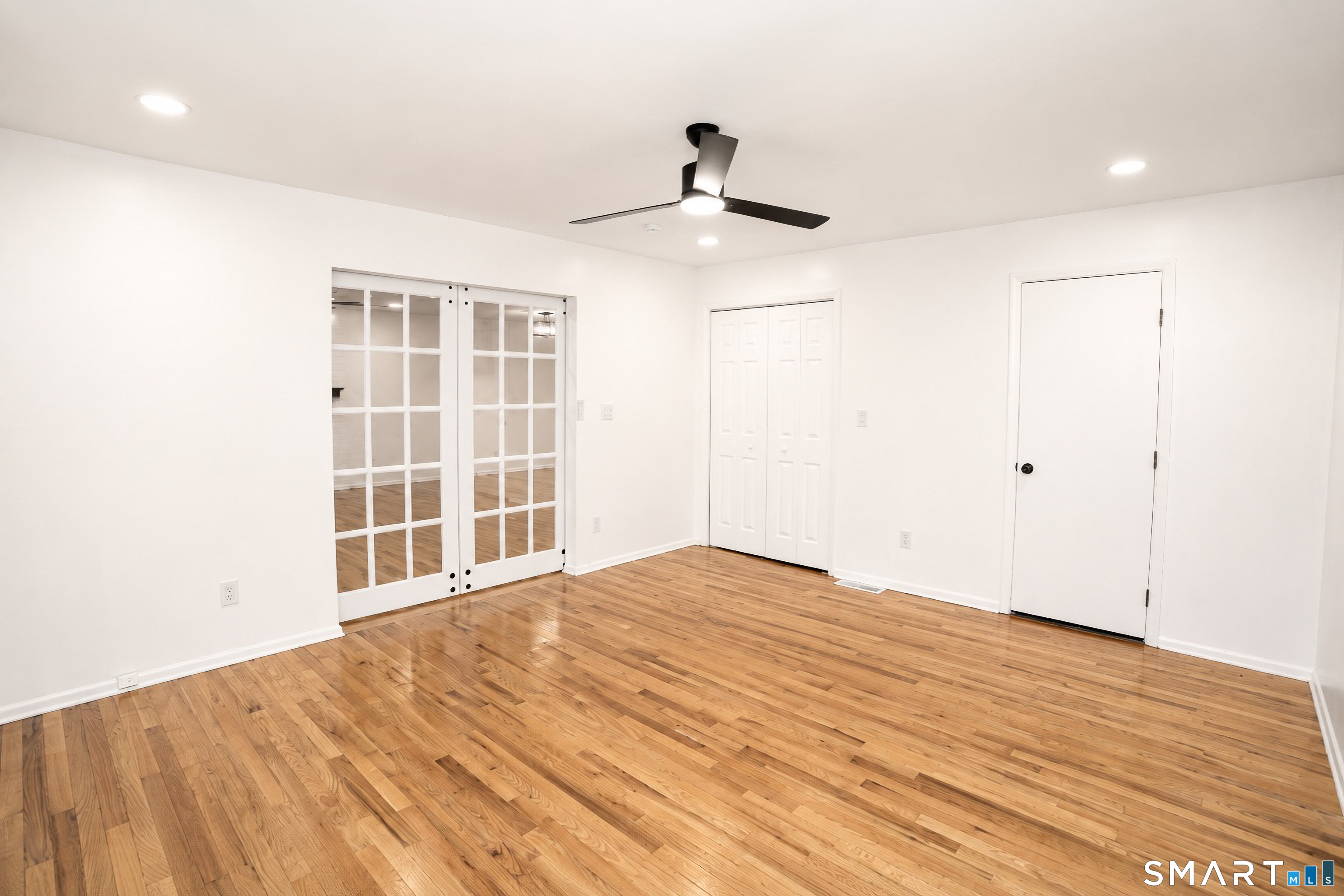 126 Hunters Creek Shelton CT 06484