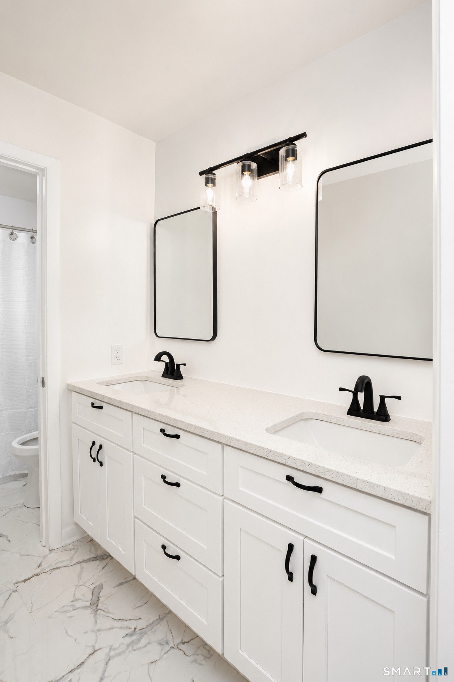 126 Hunters Creek Shelton CT 06484