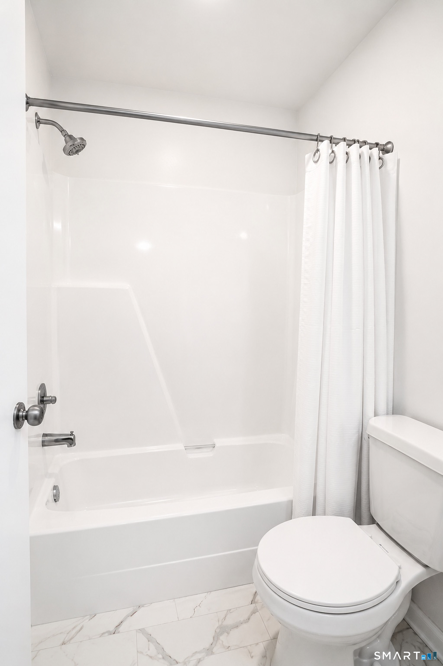 126 Hunters Creek Shelton CT 06484