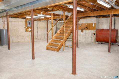 126 Hunters Creek Shelton CT 06484