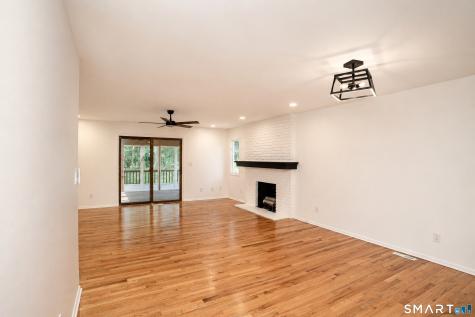 126 Hunters Creek Shelton CT 06484