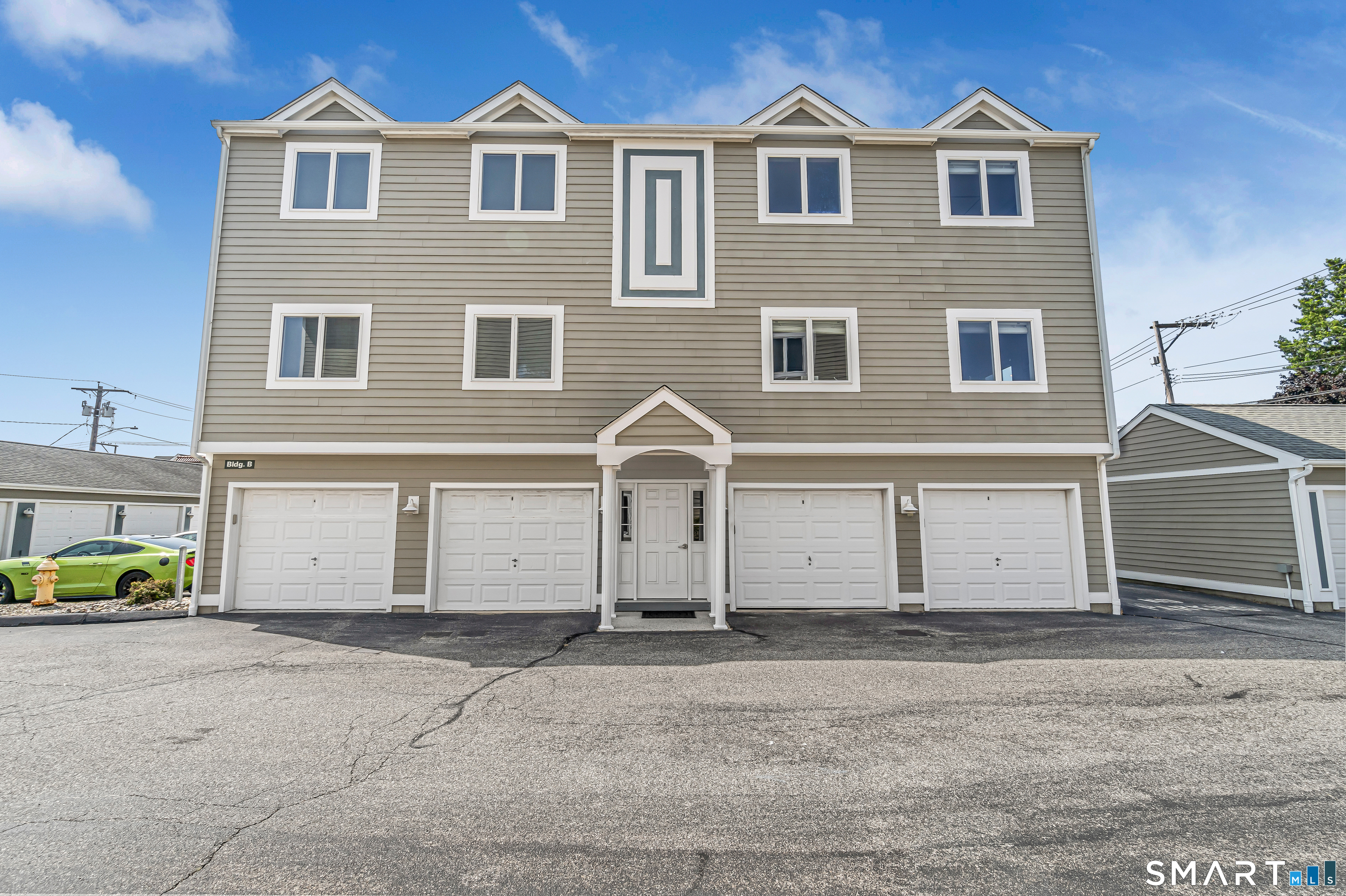 12 Naugatuck Avenue Milford CT 06460