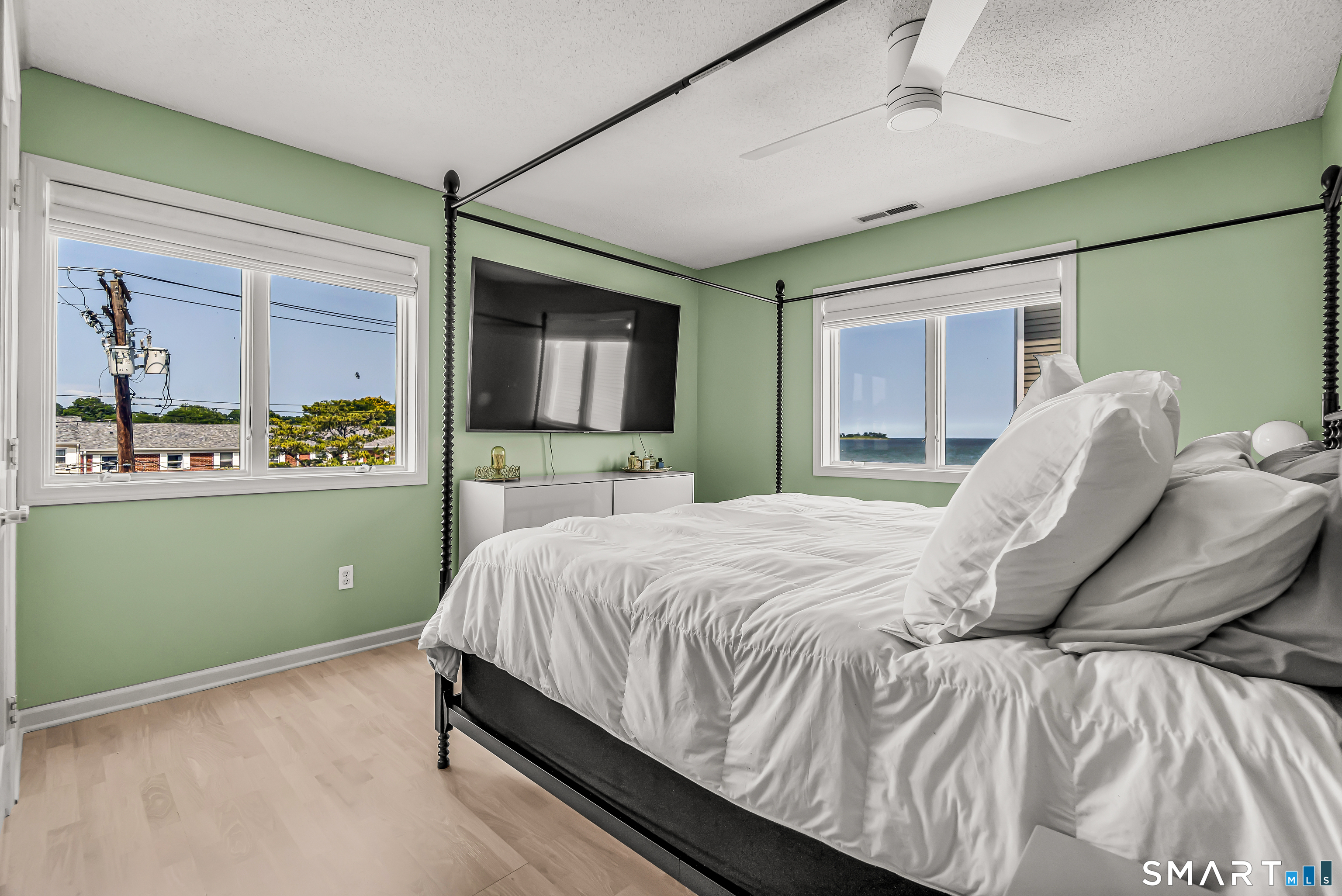 12 Naugatuck Avenue Milford CT 06460