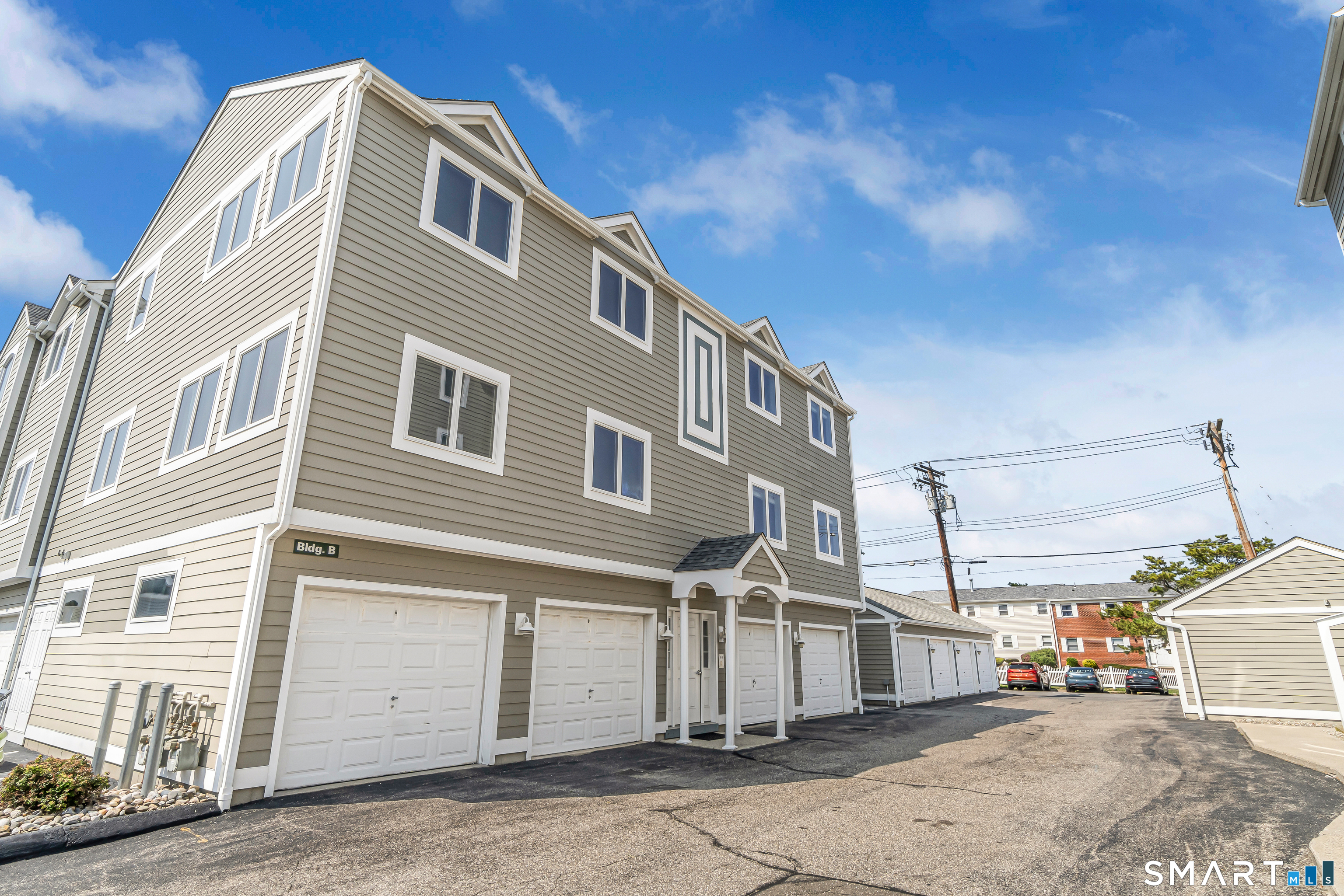 12 Naugatuck Avenue Milford CT 06460
