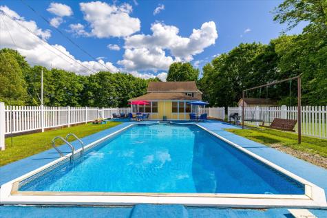 34 Pleasant Street Plainfield CT 06374