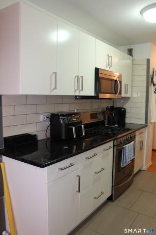 31 Woodland Street Hartford CT 06105