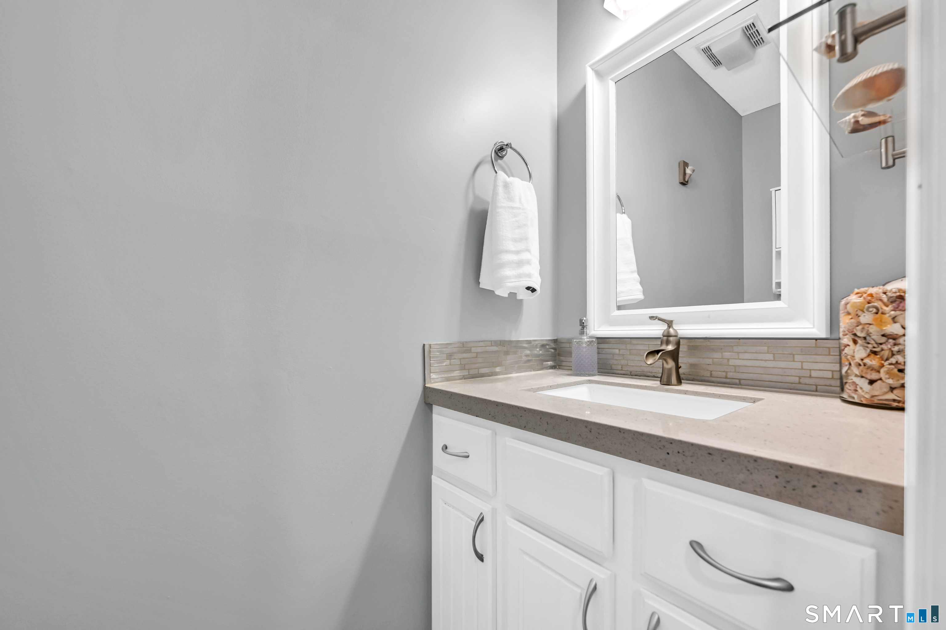 14 Fitch Meadow Lane South Windsor CT 06074