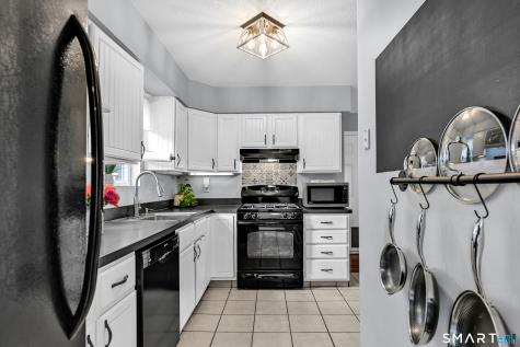 14 Fitch Meadow Lane South Windsor CT 06074