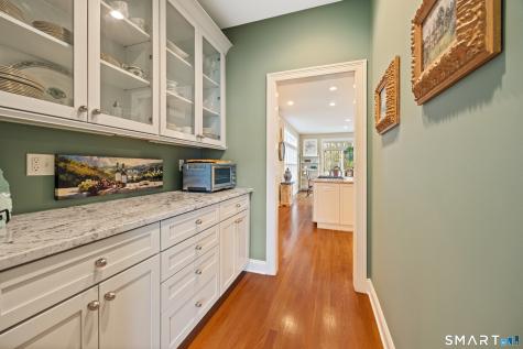 305 Richmond Glen Drive Cheshire CT 06410