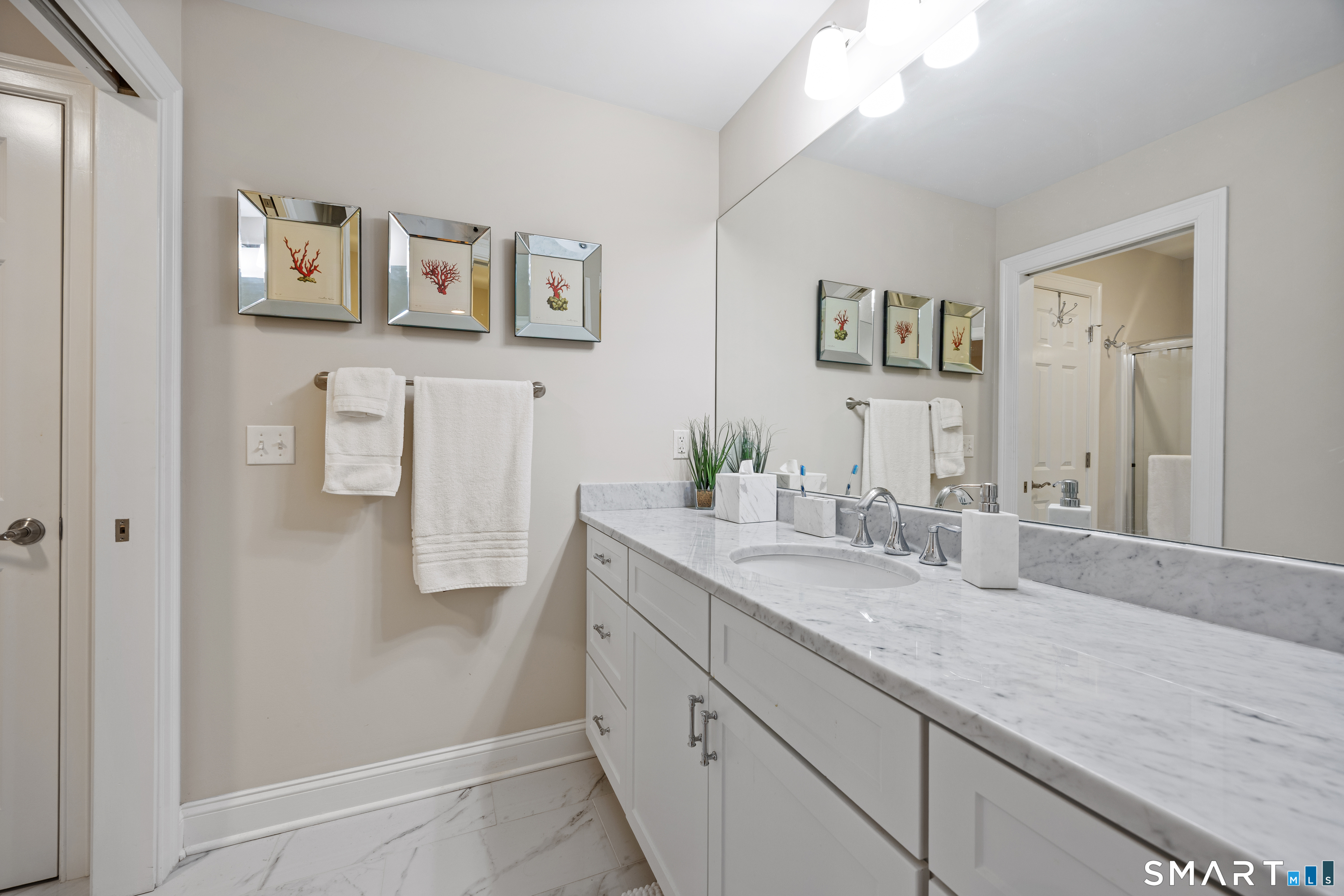 305 Richmond Glen Drive Cheshire CT 06410