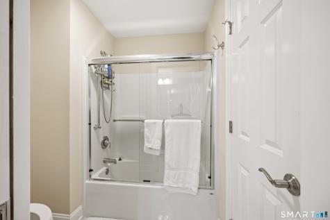 305 Richmond Glen Drive Cheshire CT 06410