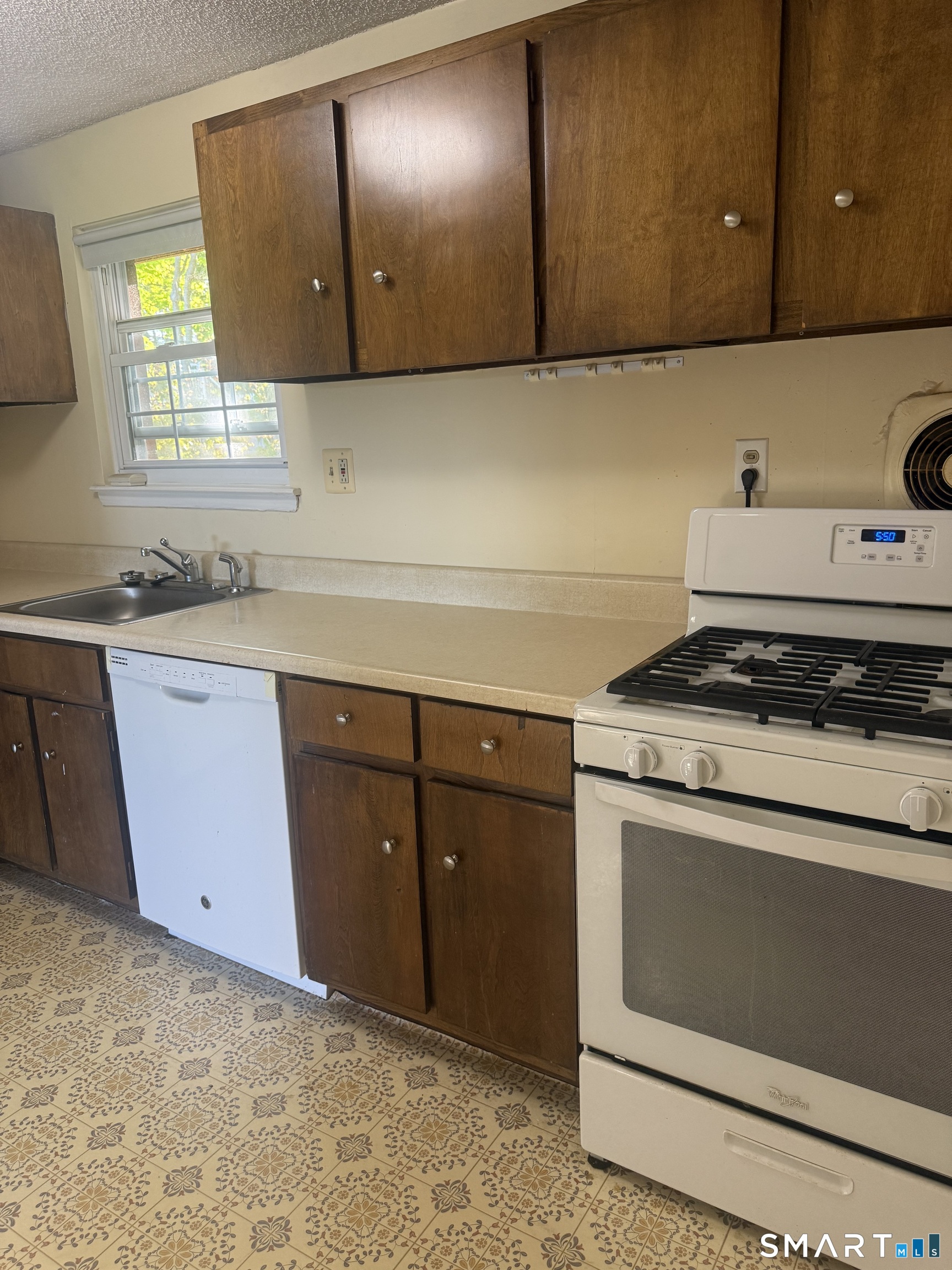 85 Sigwin Drive Wallingford CT 06492