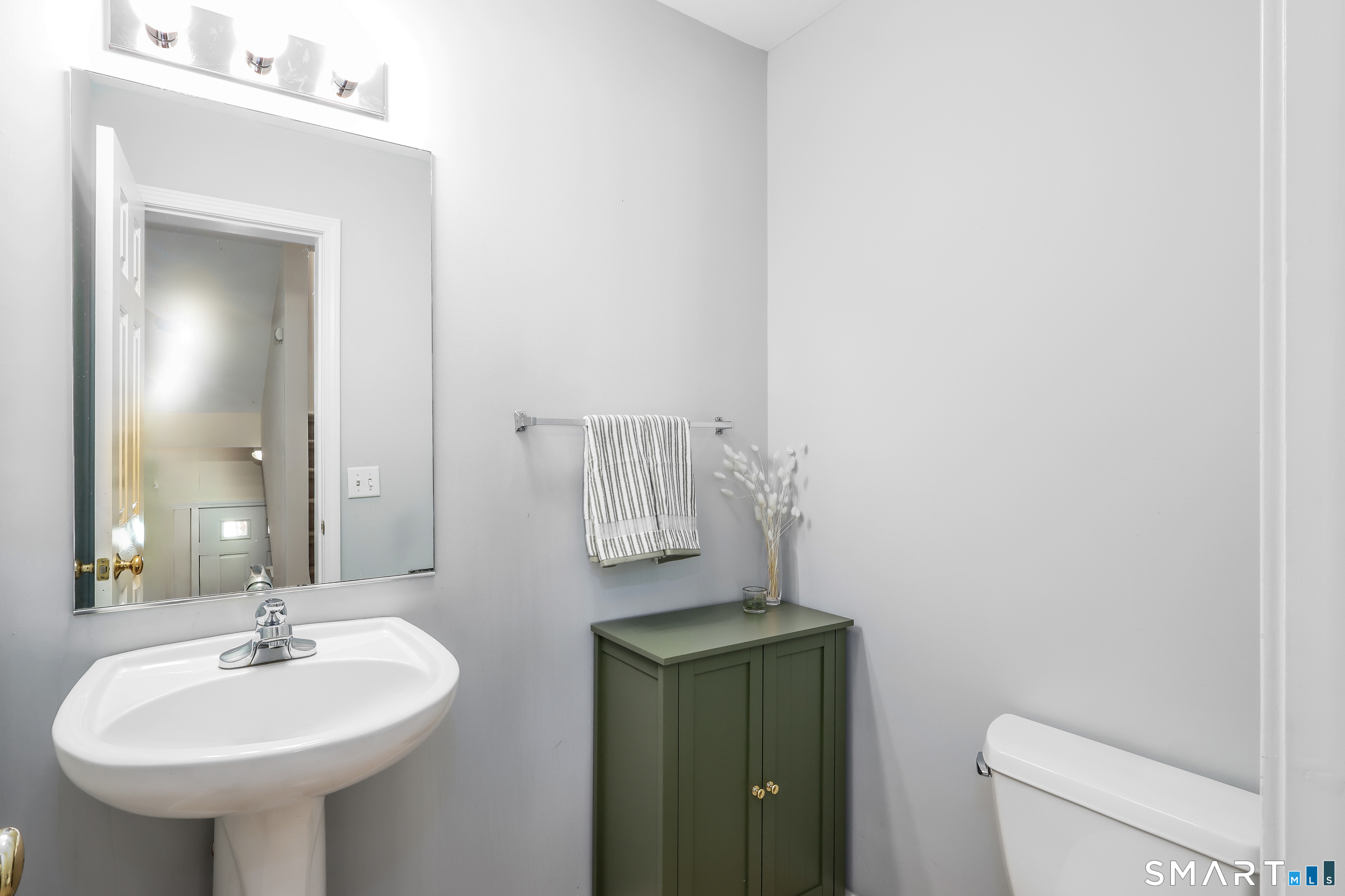 15 Scuppo Road Danbury CT 06811