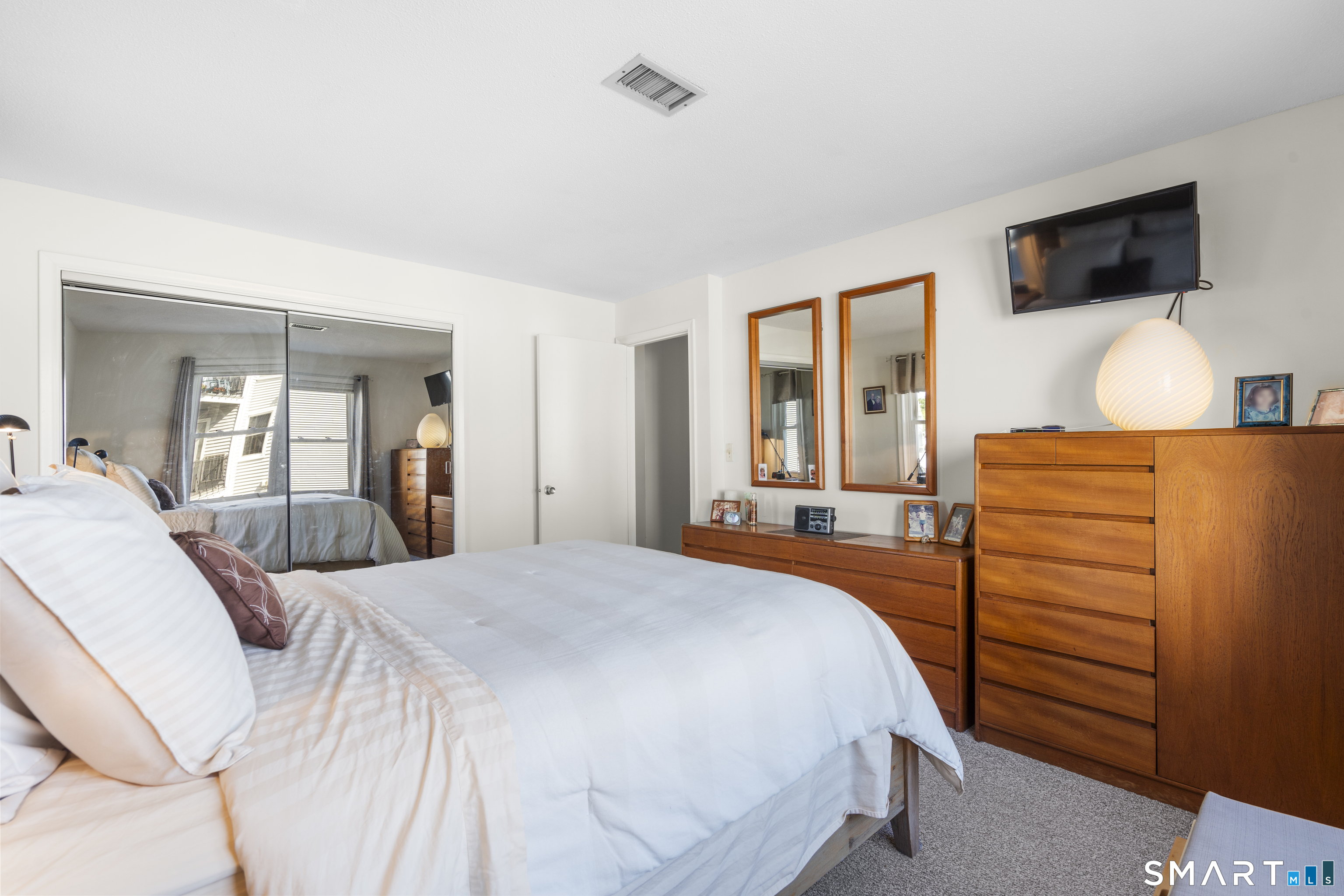 215 Beach Street West Haven CT 06516