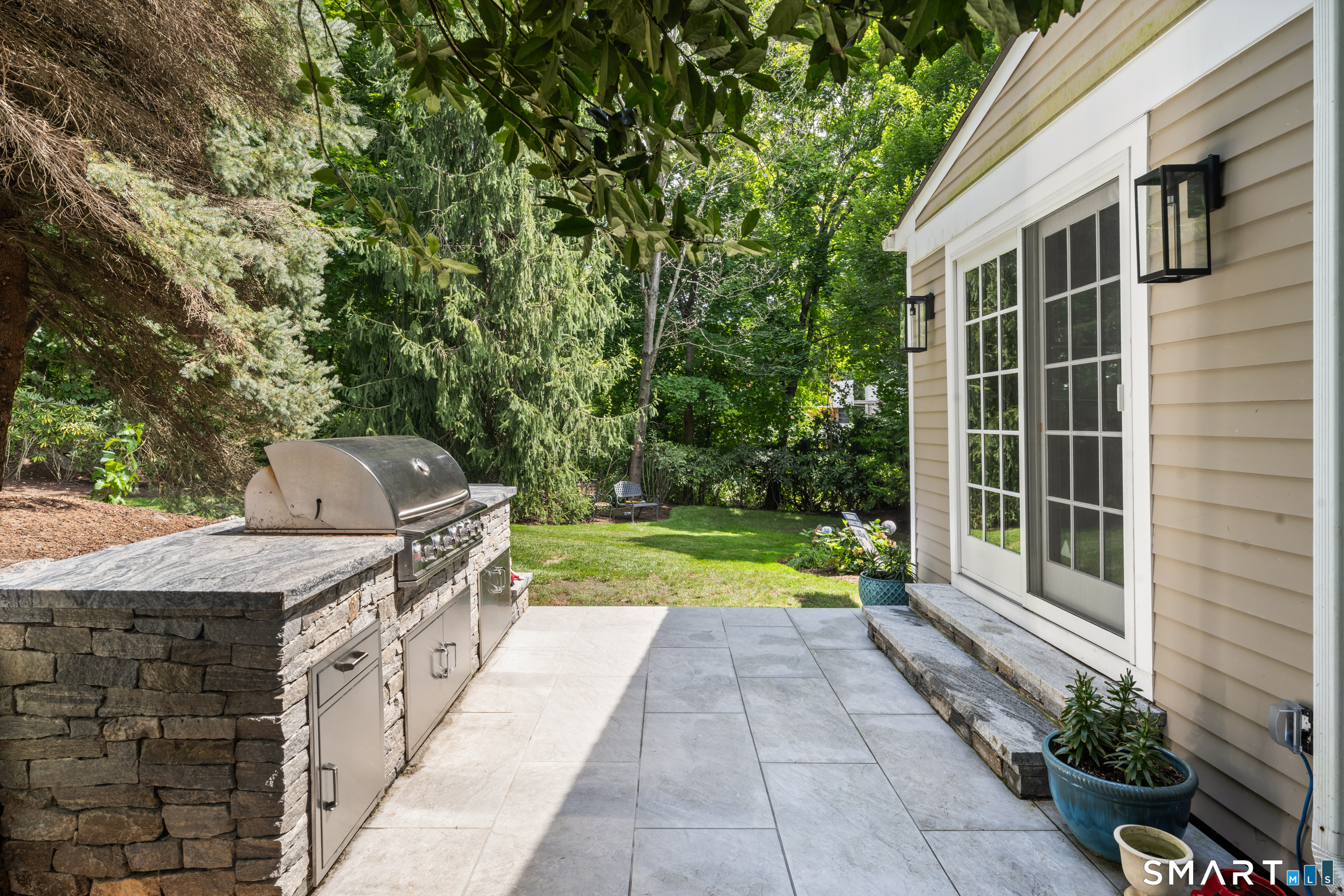 340 Valley Road Greenwich CT 06807