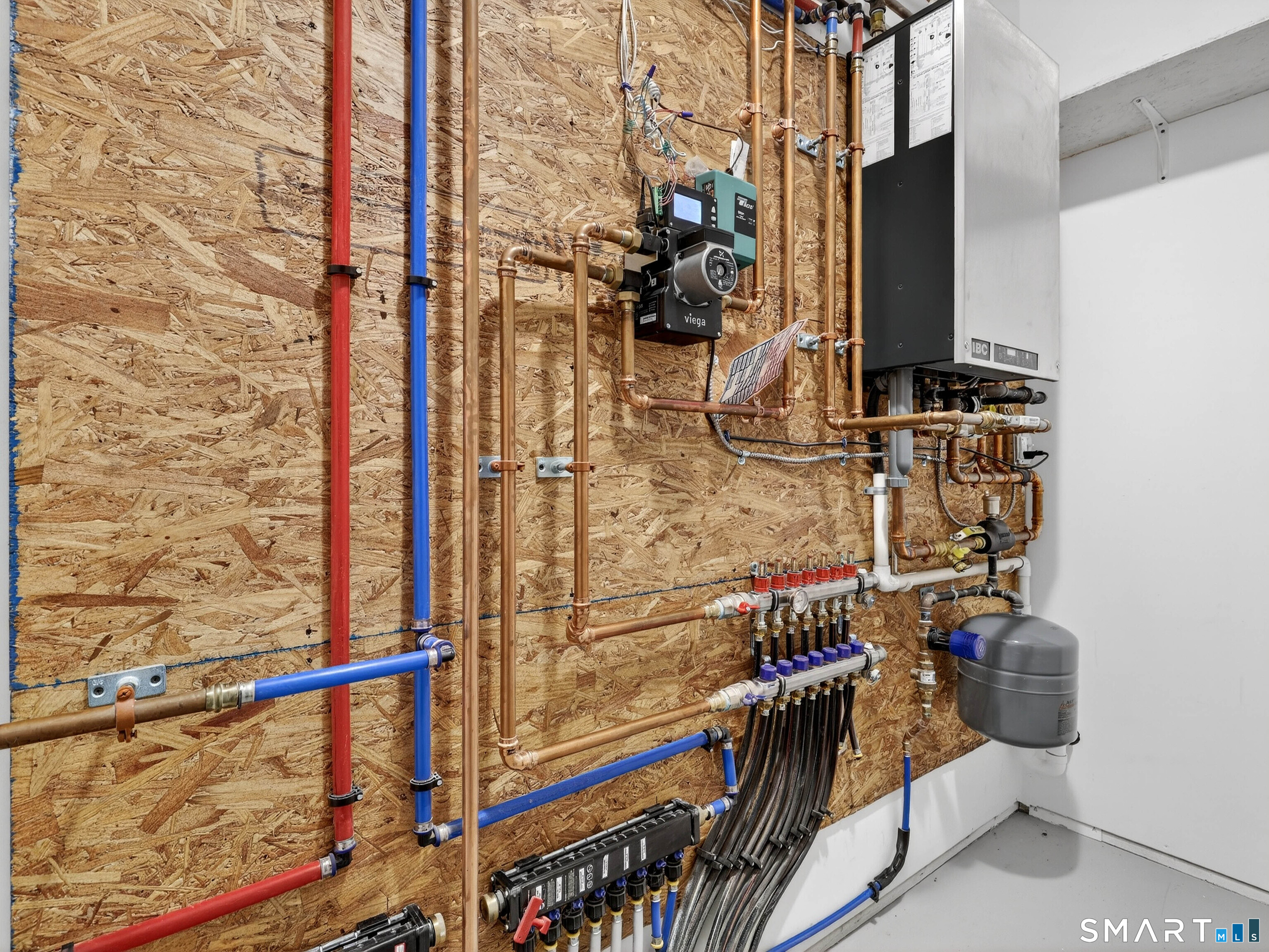 13 Henry Drive Plainfield CT 06354